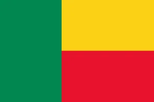 Drapeau du Bénin avec bandes verte, jaune et rouge.